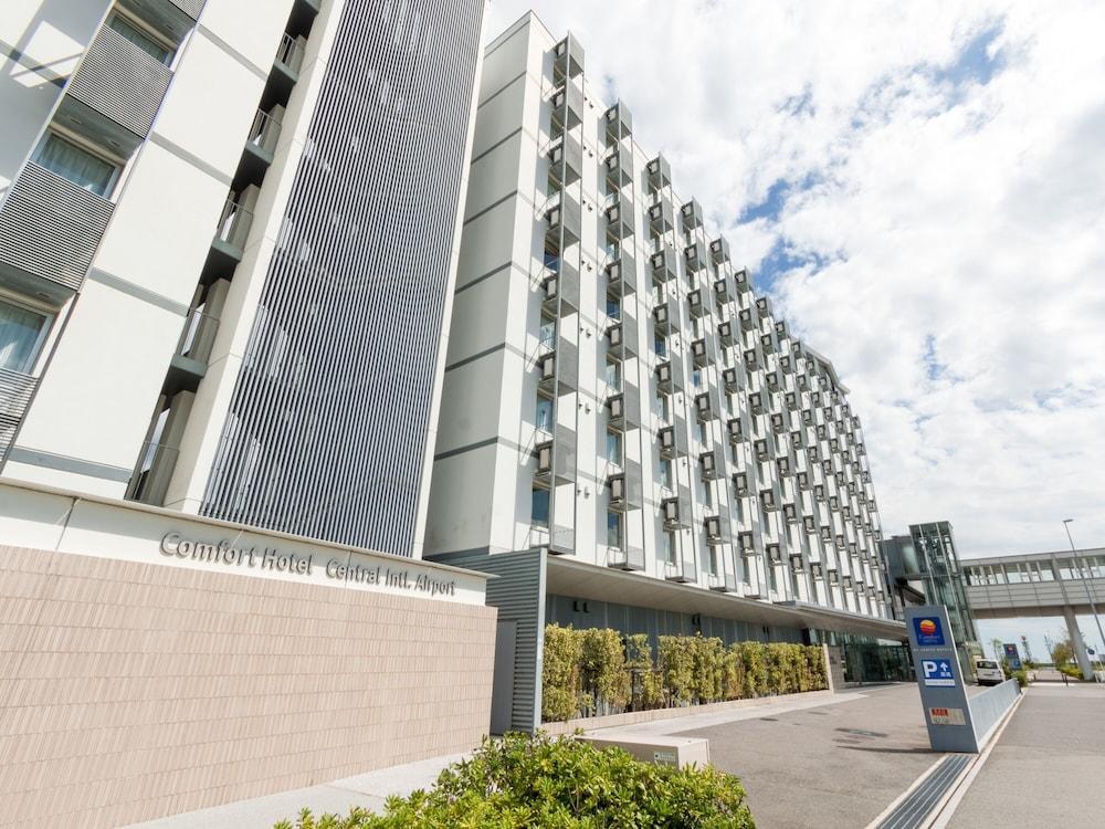 Hotel Comfort International Airport 3*